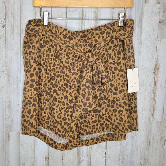 A New Day Leopard Print High Rise Tie Waist Shorts NWT Size XXL - Picture 7 of 11